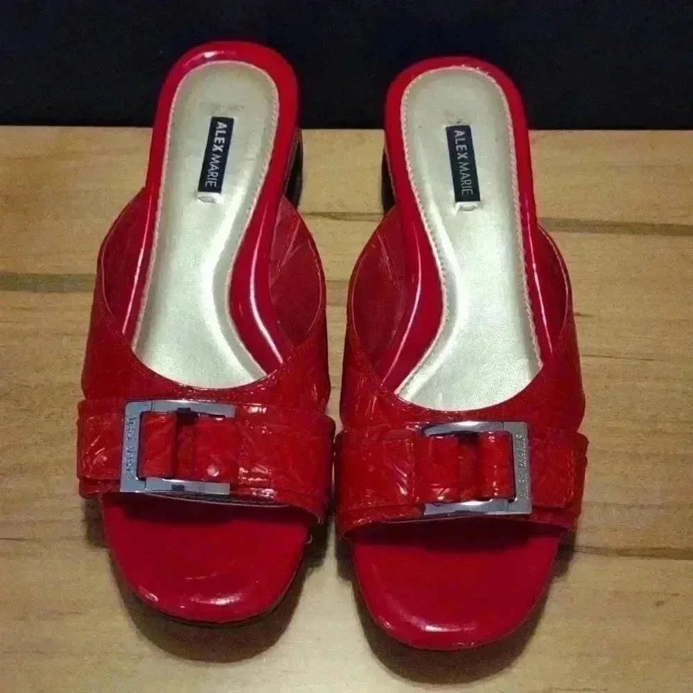 Women's Red Alex Marie‎ leather sandals size 6.5